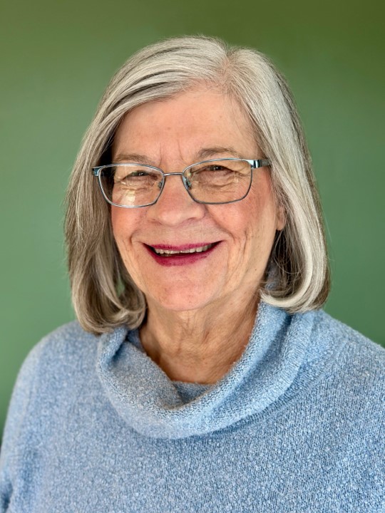 Beth Osten Headshot