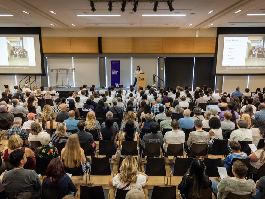 Congratulations to the Doctor of Physical Therapy Class of 2026 for completing their didactic studies and receiving their well-earned white coats. 